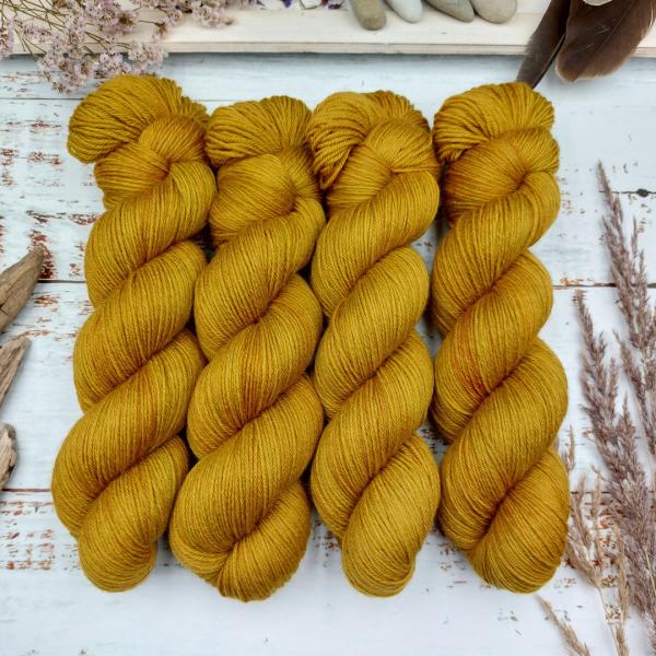 Merino-Sockenwolle Hightwist Zimtlicht (4-fädig)