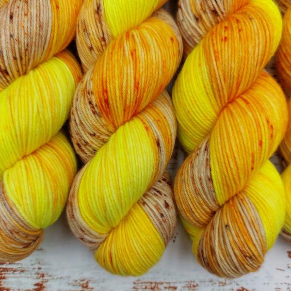 Merino-Sockenwolle Hightwist Safranzunder 100g (4-fädig) Bild 3