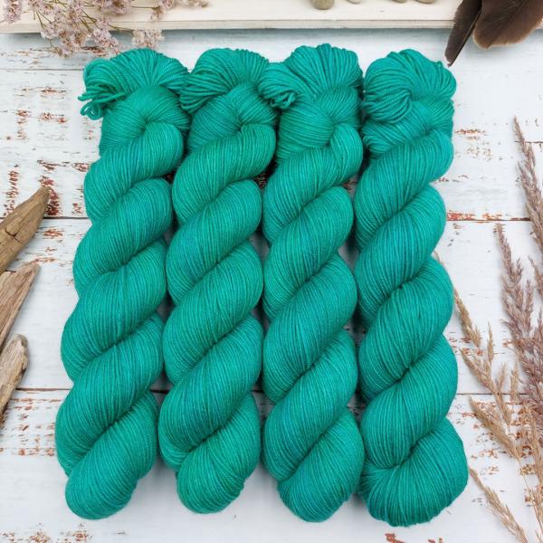 Merino-Sockenwolle Hightwist Zauberwald 100g (4-fädig)